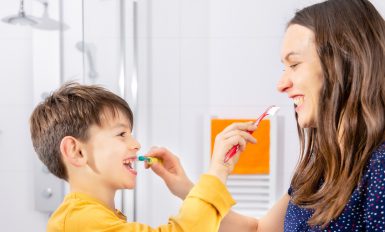 prawidłowe mycie zębów u dziecka
